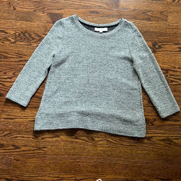 Great 🎉condition LOFT sparkle gray crew neck sweater in Small - Picture 6 of 9